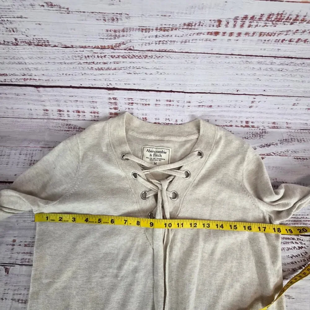 Abercrombie & Fitch Retro Lace up V-Neck Tan Sweater M Chic Minimalist Neutral
